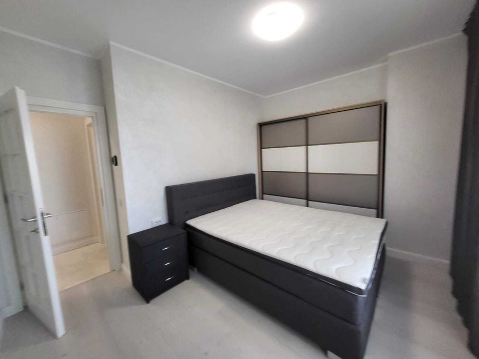 2 camere de inchiriat COpou Royal Town