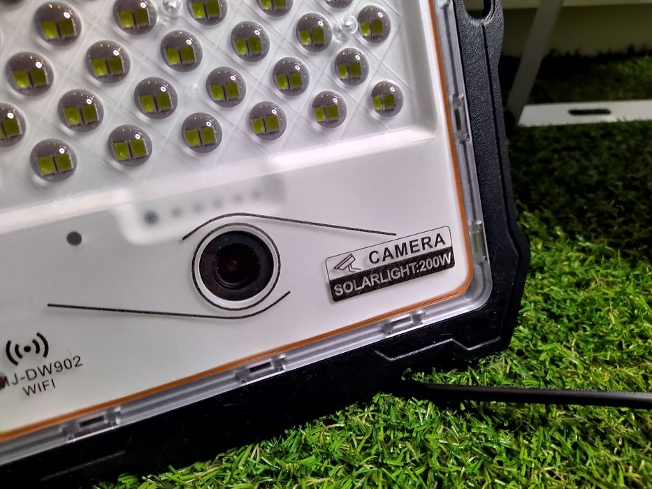Proiector LED 200W cu Panou Solar, CAMERA WIFI Full HD, TELECOMANDA