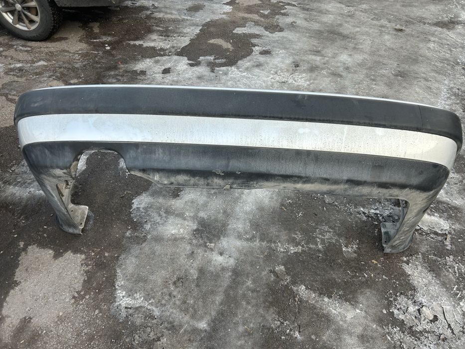 Задний баспер ауди 100с4