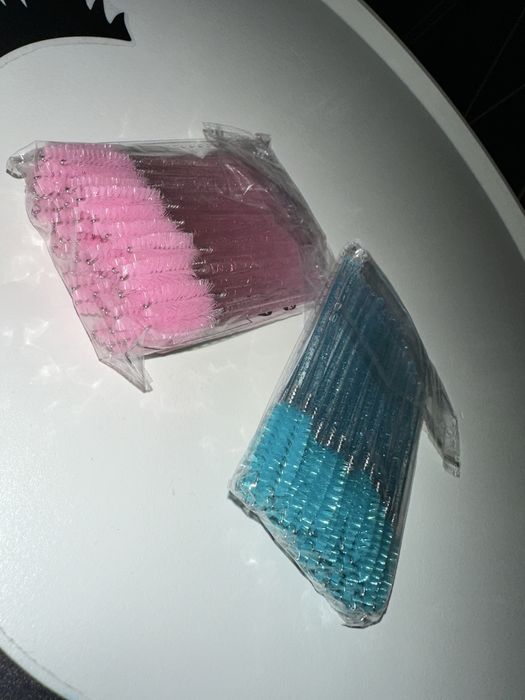 Vând extensii de gene +  consumabile