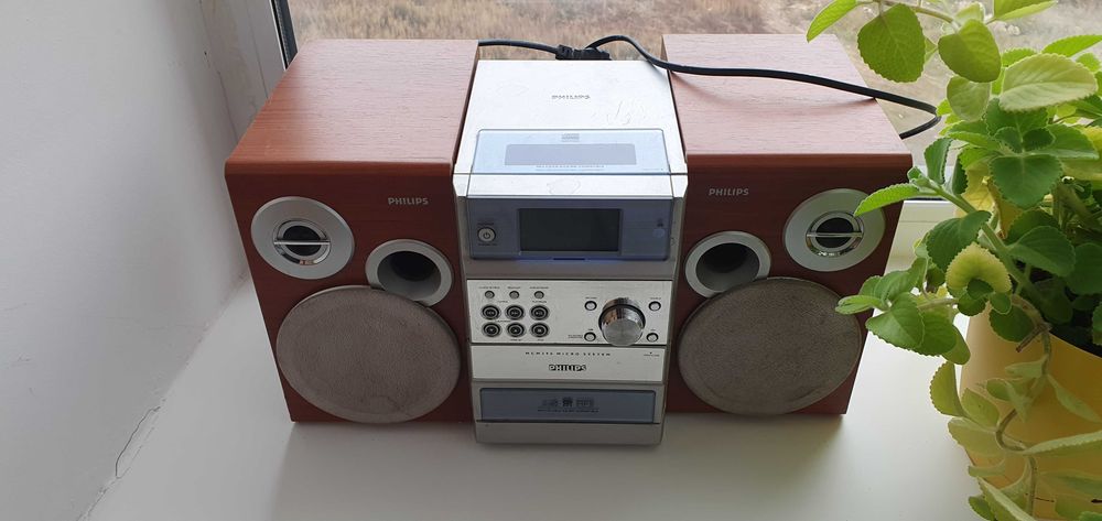 Музыкальный центр