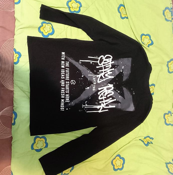 Vând bluza neagra de la CHAPTER YOUNG 12-14 ani 158-164