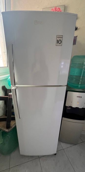 Холодильник 2х камерный LG б/у