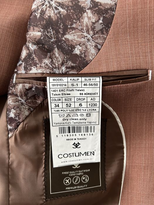 Costum visiniu de ocazie