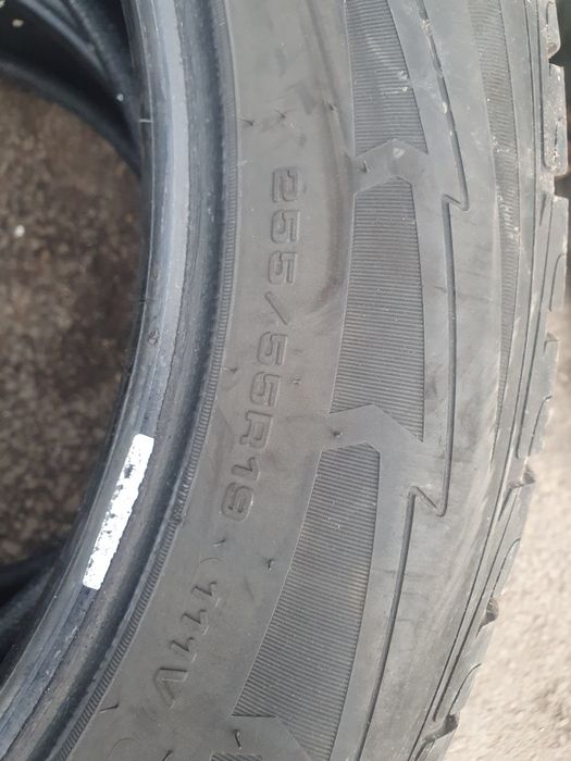 Гуми 255/55/19  2 броя