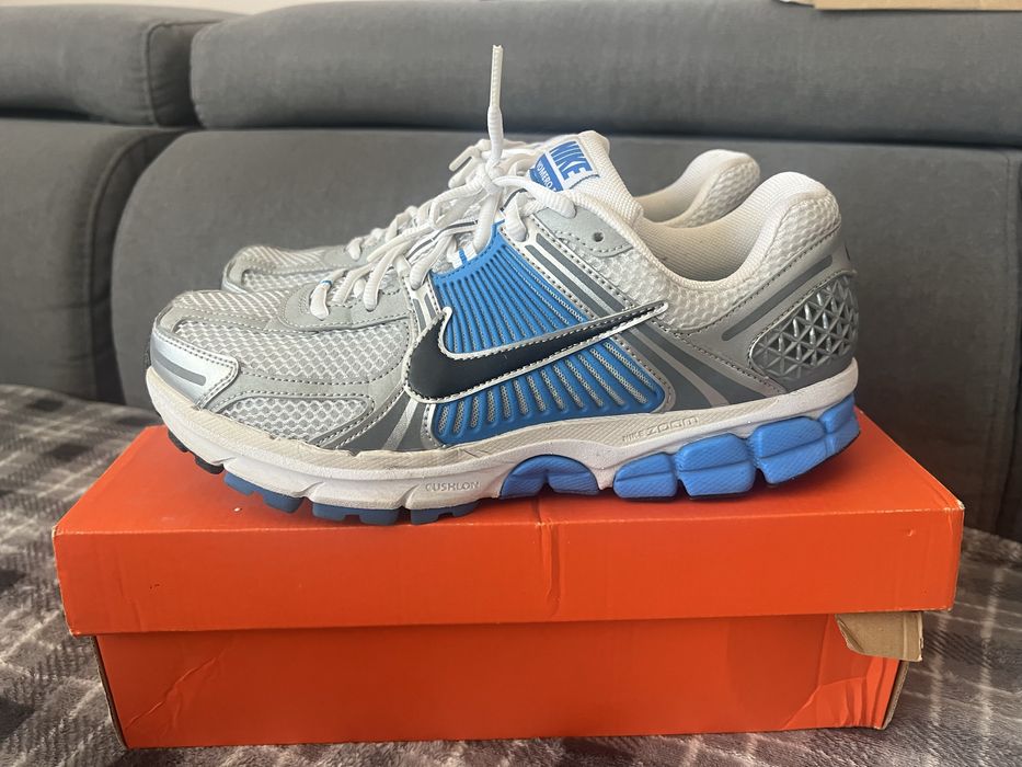 Маратонки Nike vomero 5