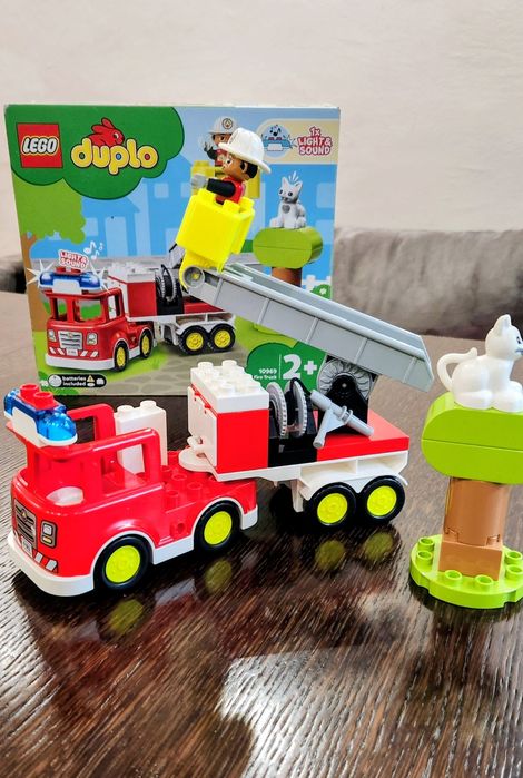Lego Duplo пожарна кола