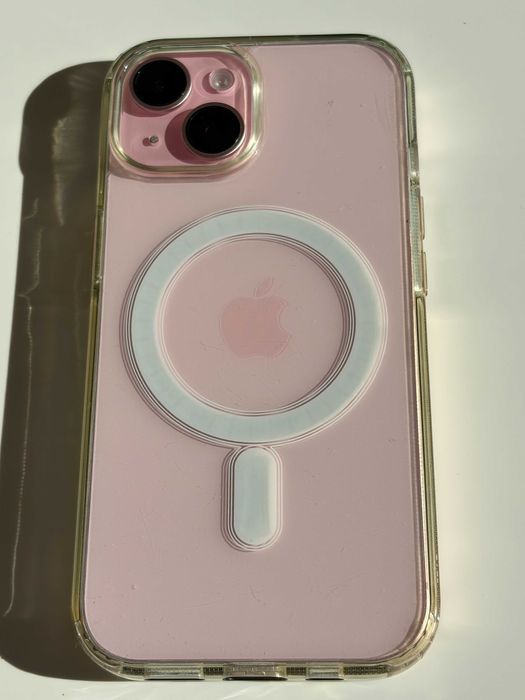 iPhone 15, Pink, 128 GB, в гаранция