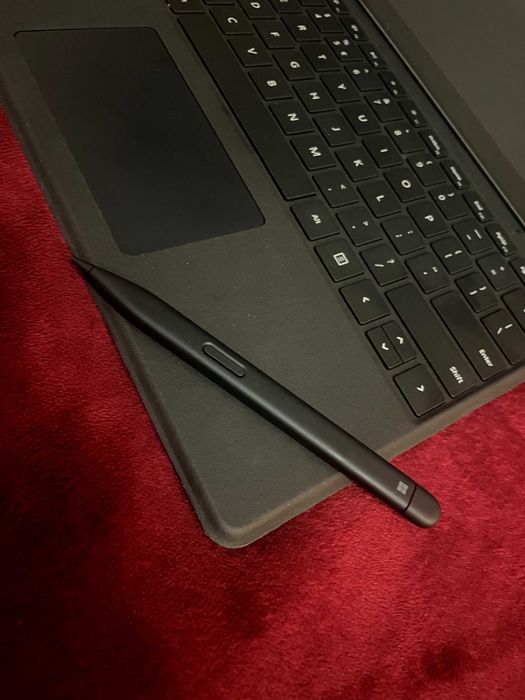 Microsoft Surface Pro 9 - I7 12th-16GB-256GB - Tastatura si Pen ORG