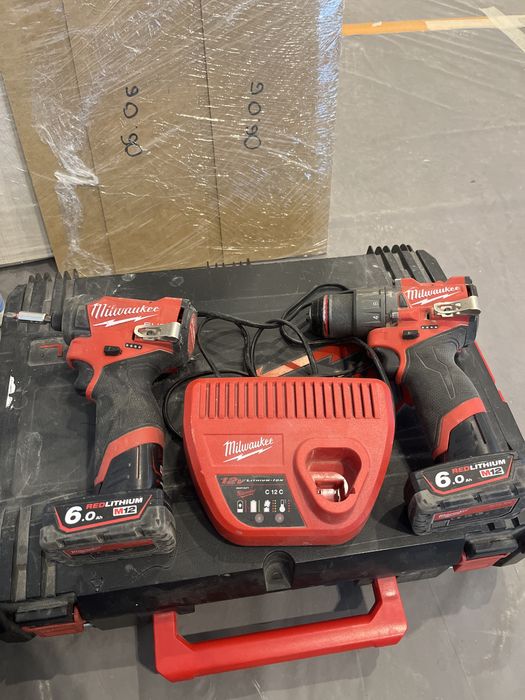 Шурупаверт Milwaukee в отличном состояние