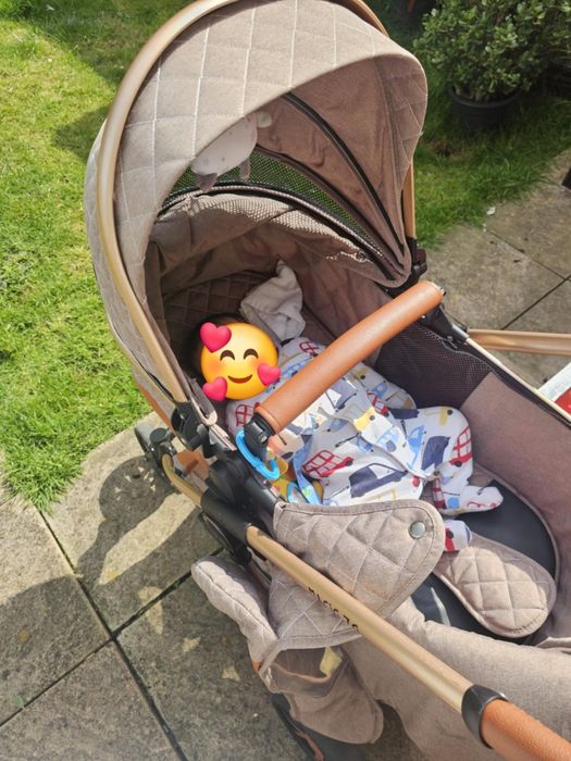 Vand cărucior 3 în 1