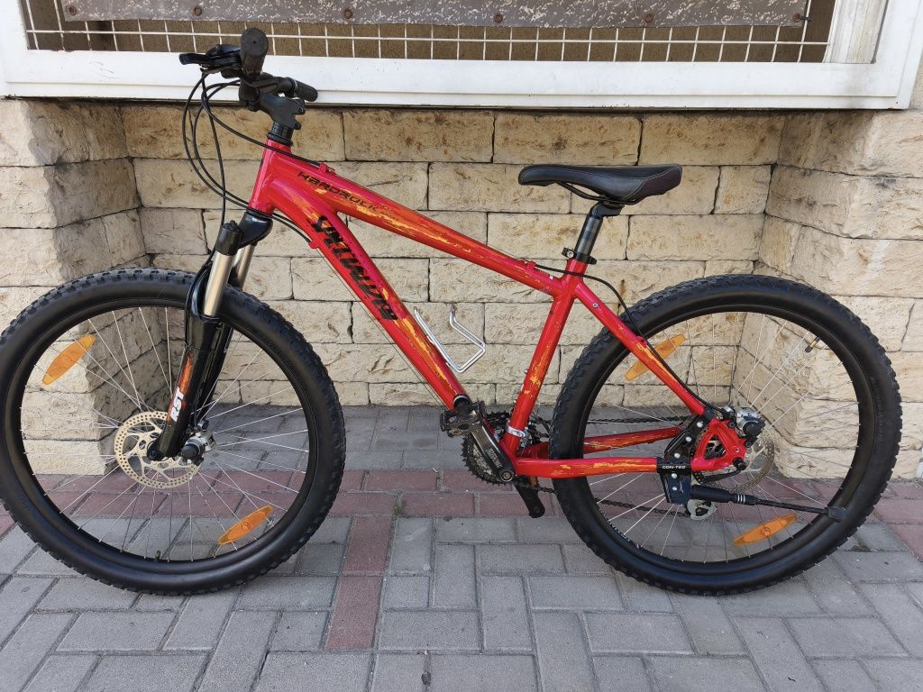 Specialized - Втора употреба 
26" Алуминиева рамка - 43см.
Механични д