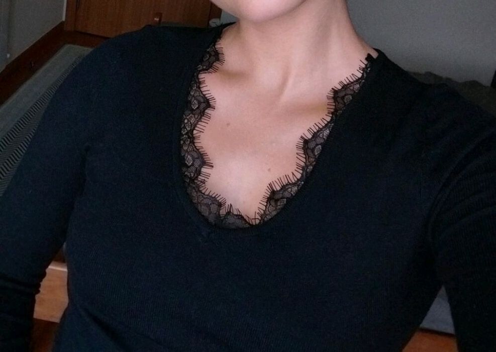 Pulover damă, NOU! Cu detalii de dantelă, mărimea S