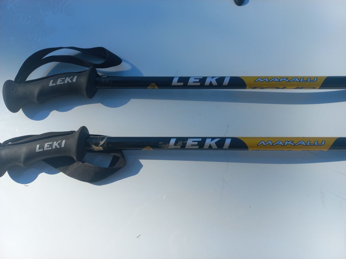 Туристически щеки Leki Trail Trekking Stick и  бастун LEKI Antishock
W