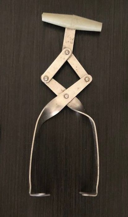 Продам держатель банок для консервации