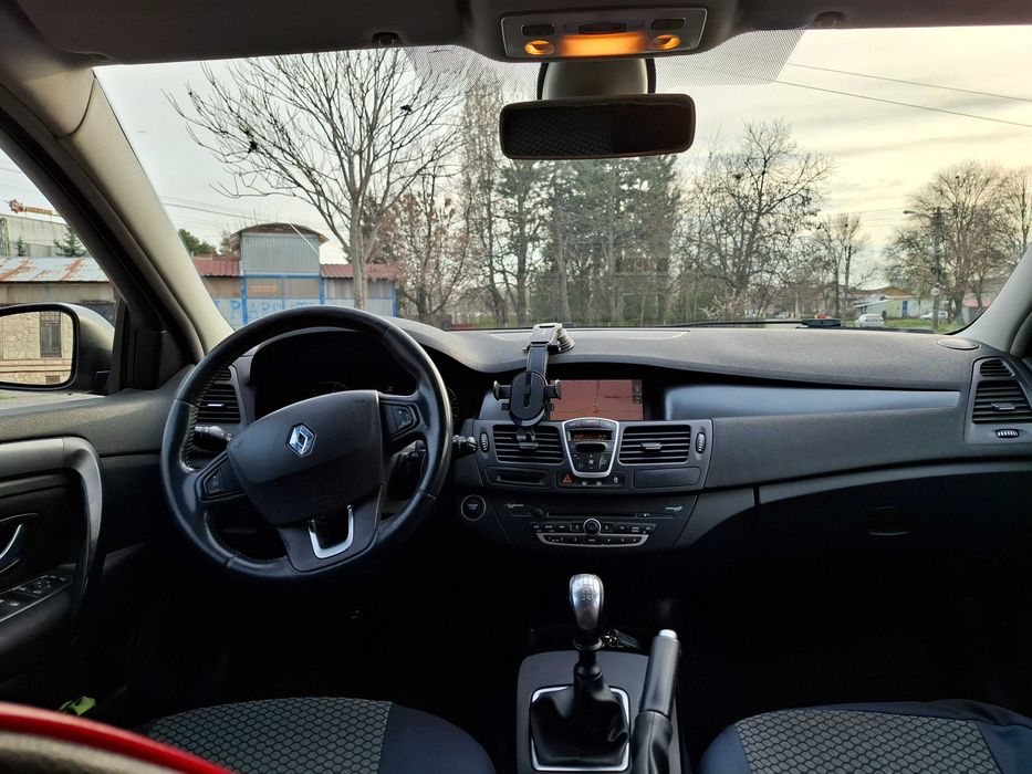 Renault Laguna 3 - 1.5 dCi, 110 CP, An 2009