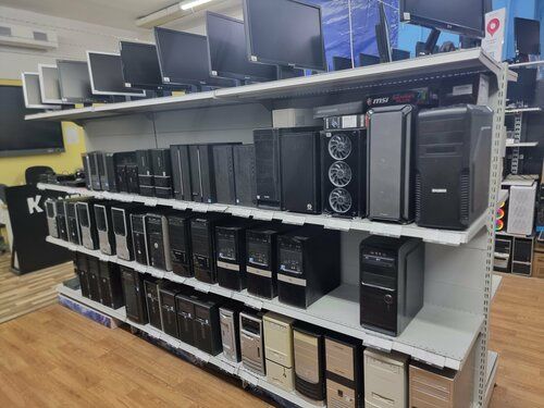 Kompyuterlar sotili, Продаются компьютеры
