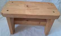 Scaun mic de lemn, 29.5 cm x14x18 cm