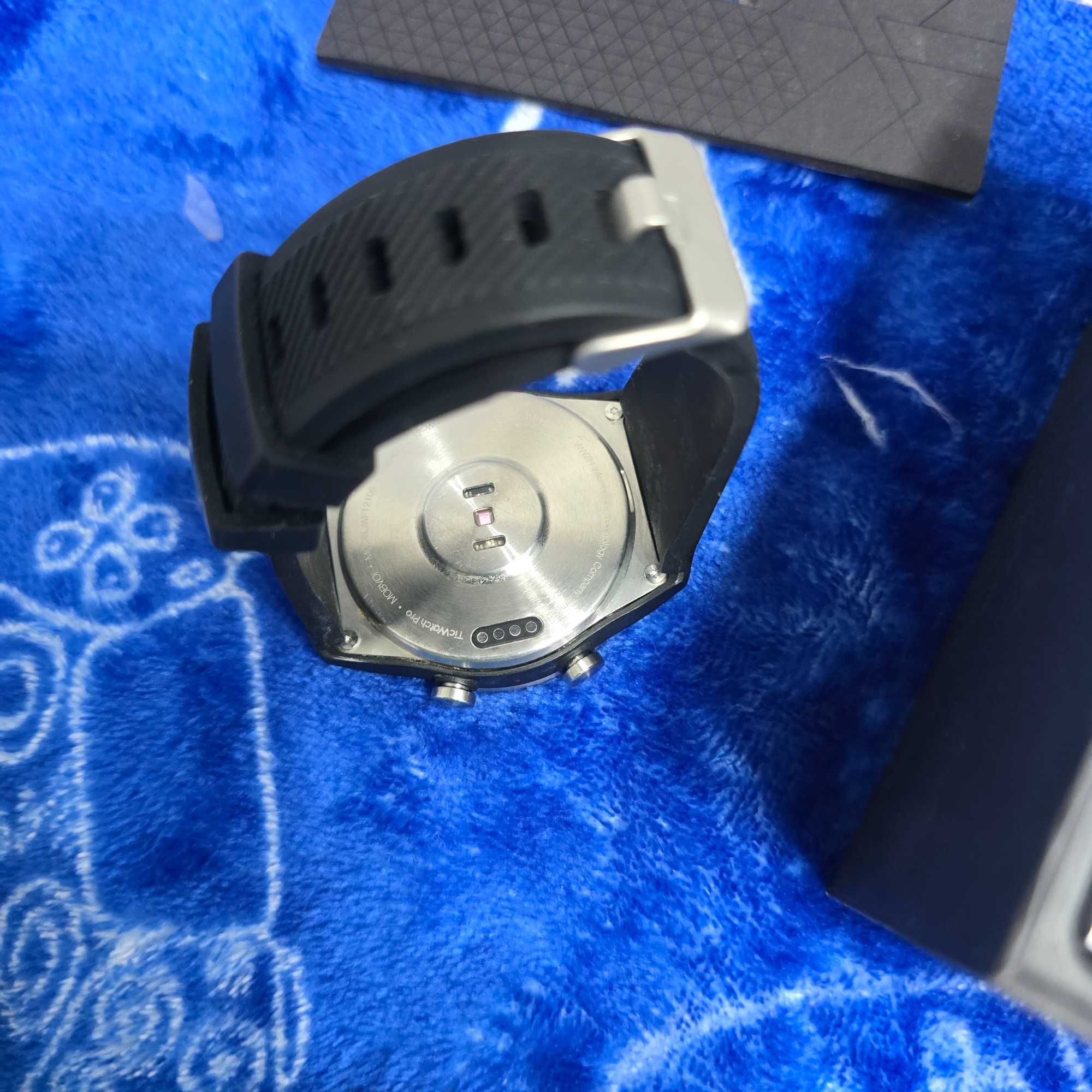 Ticwatch pro WF 12106