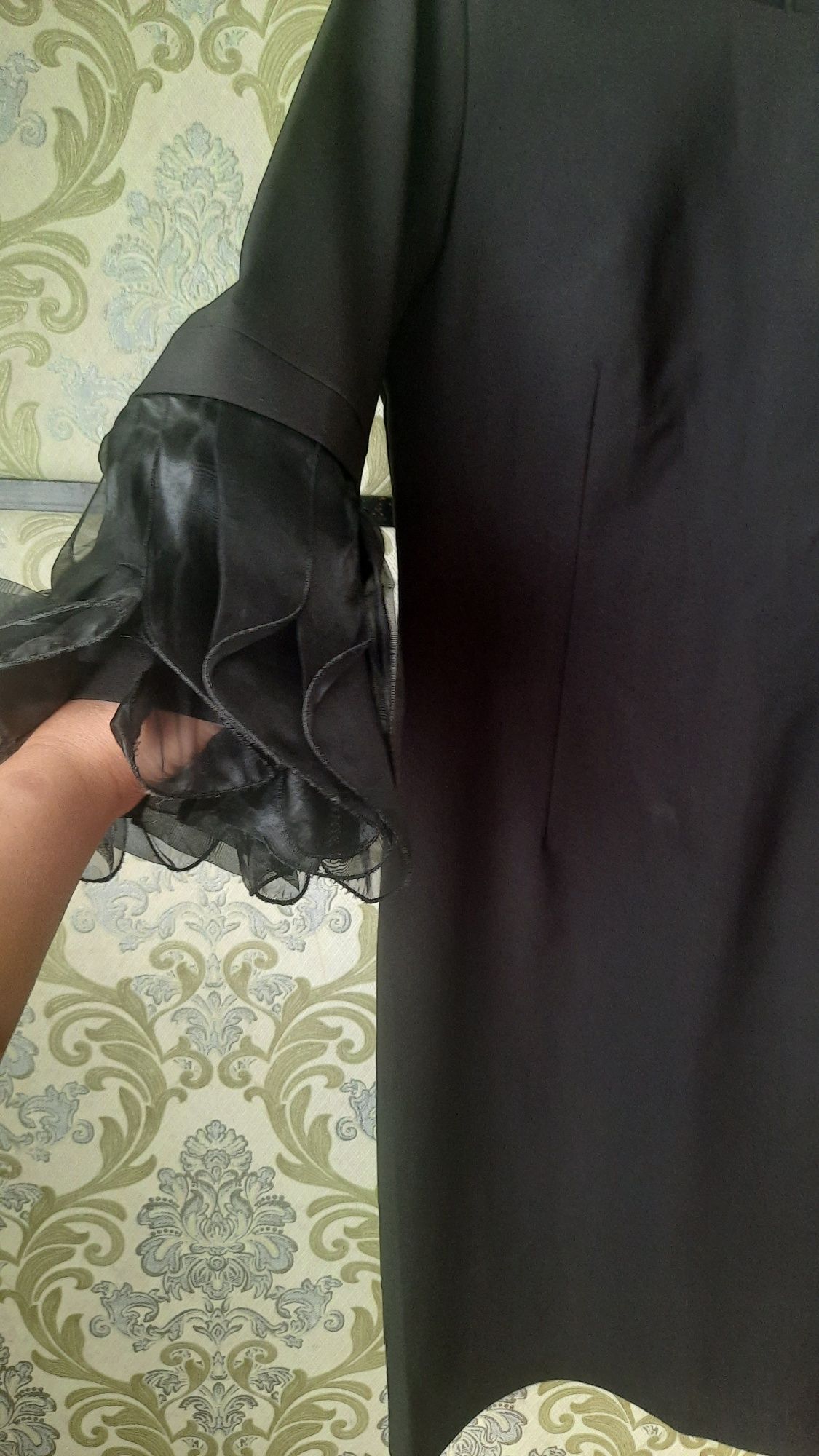 Красивое платье черное
