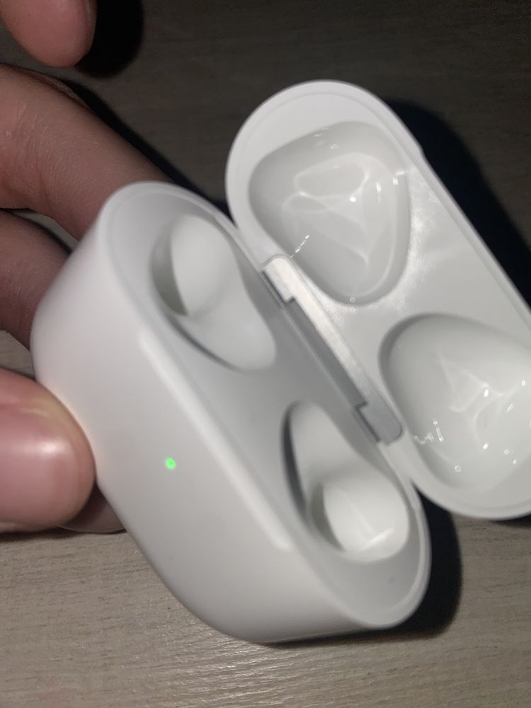 Airpods 3 si airpods pro