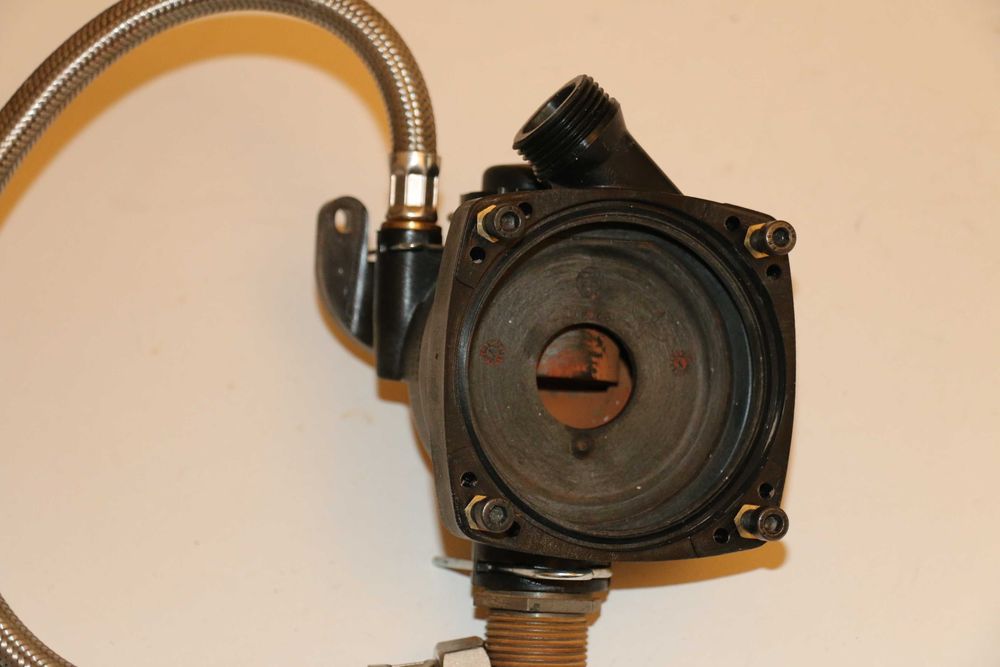 Corp grup hidraulic pompa Grundfos Riello Caldariello 24 KIS C
