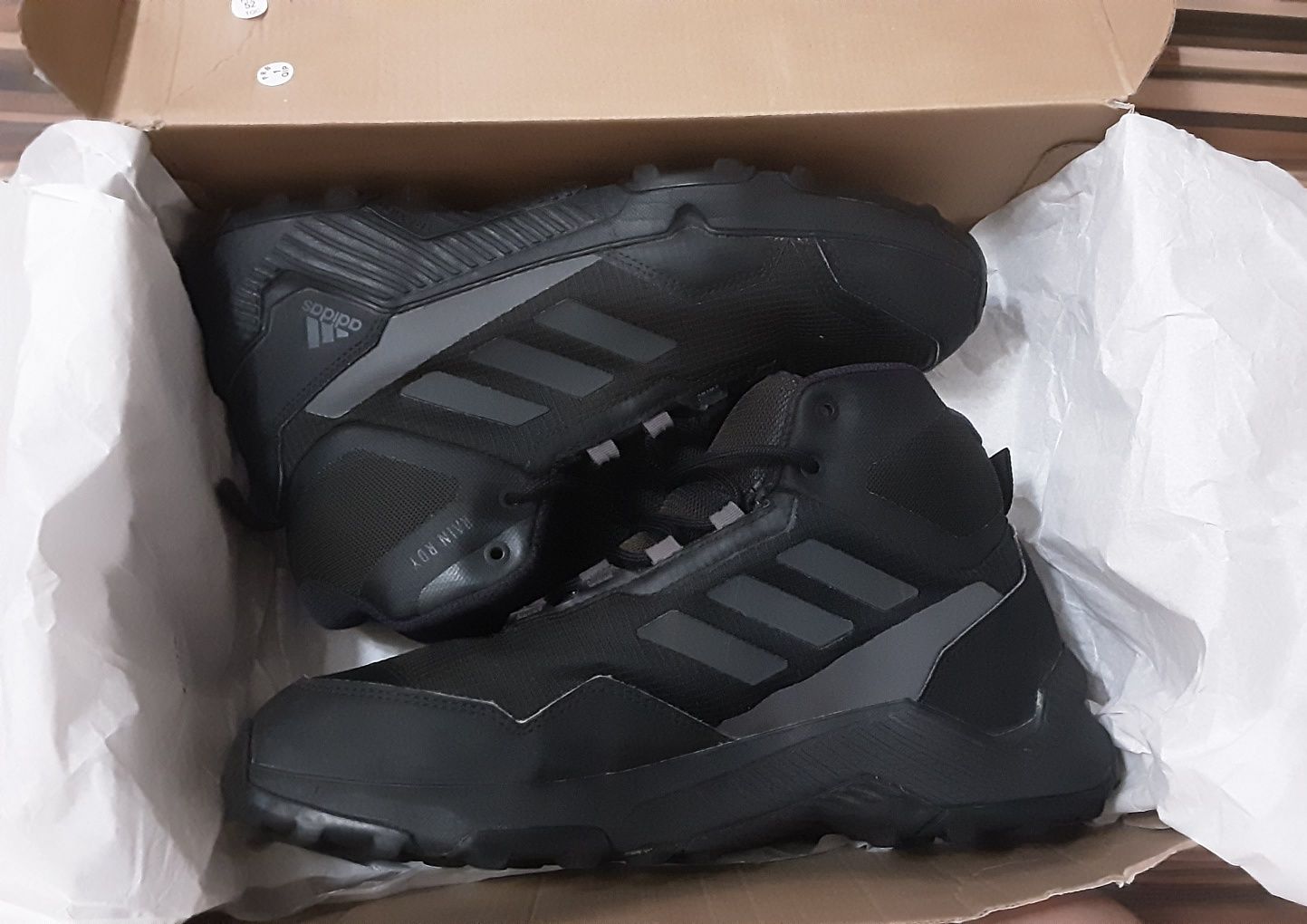 (42 2/3) ADIDAS Terrex  Estrail 2.0 Mid RDY трекинг обувки