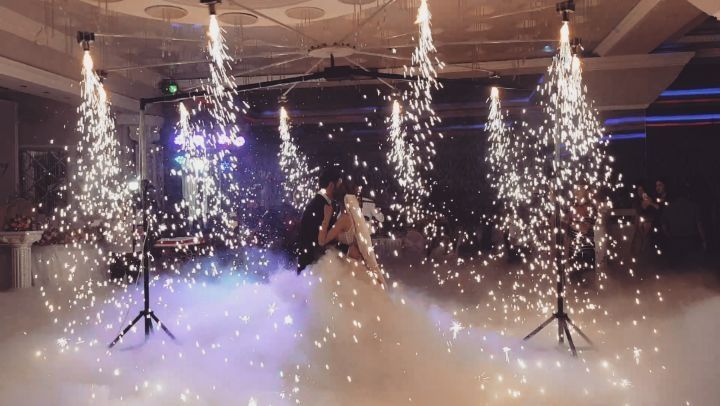 Тяжёлый дым/ Мыльные пузыри / Холодные фонтаны/ Легкий дым / Вальс