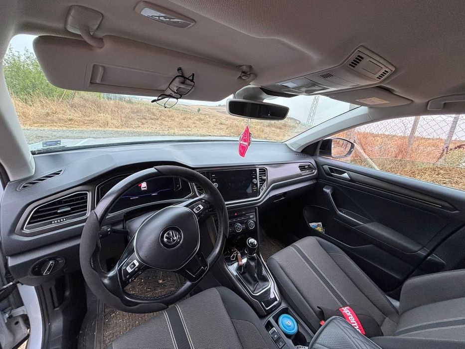 volkswagen  t-roc