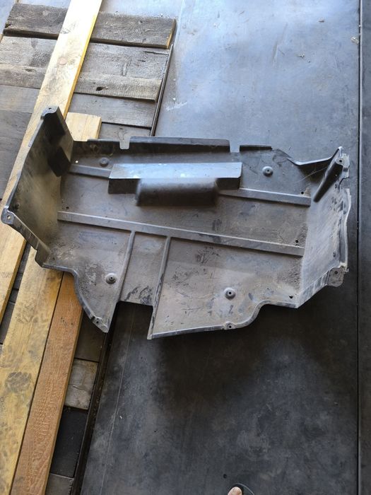 Продам защиту двигателя Фольксваген Шаран