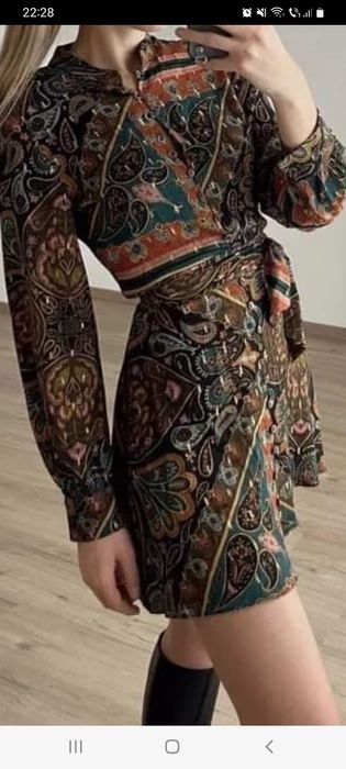 Rochie Zara, marime xs, cu nasturi si cordon in talie