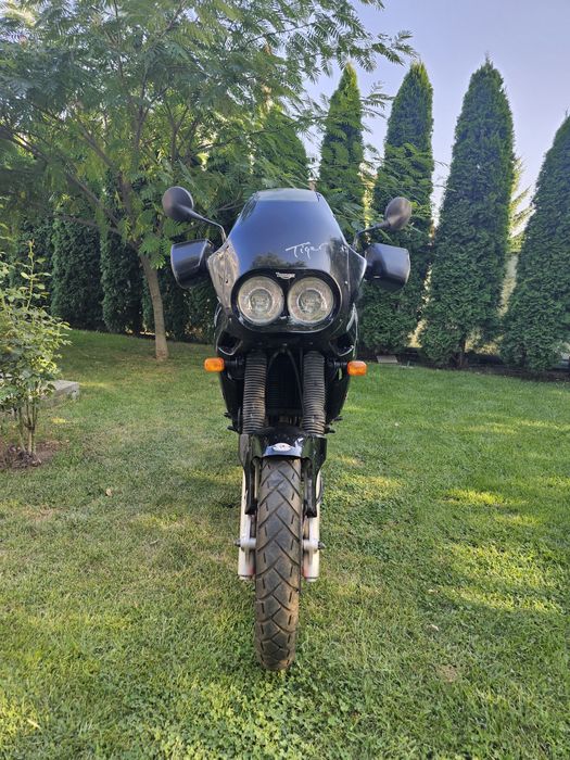 Triumph Tiger vând/schimb ATV/ hală metalică