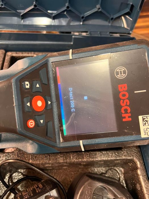 Bosh Детектор за кабели в бетон и т.н