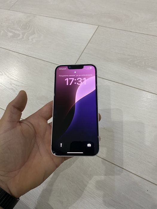 Iphon 13 128 gb перфектен