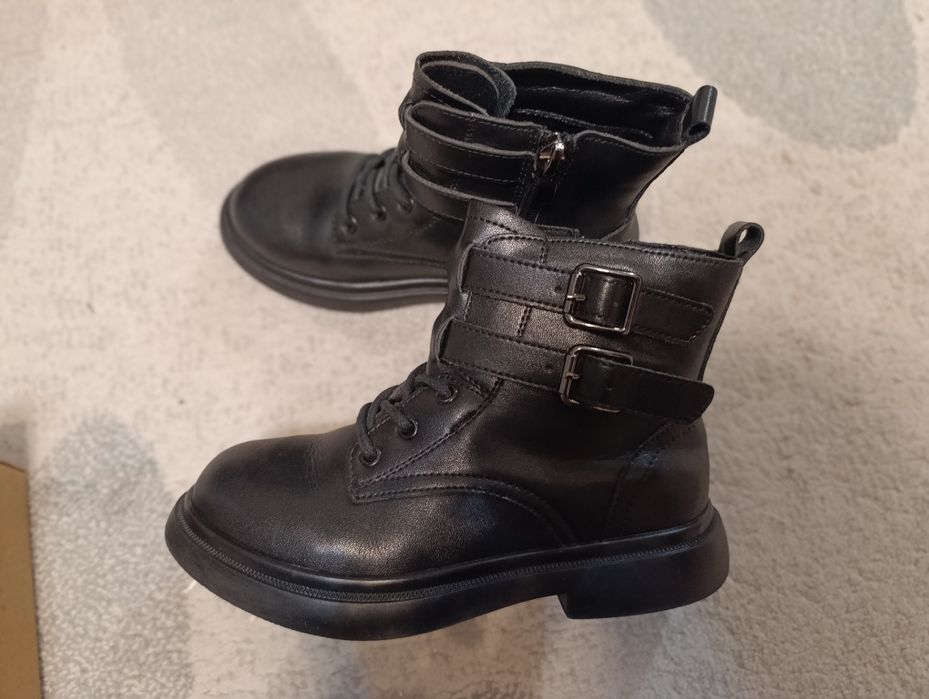 Ботинки для девочки