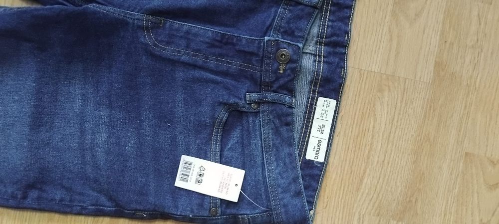 Pantalonii blugi bărbați noi L/50