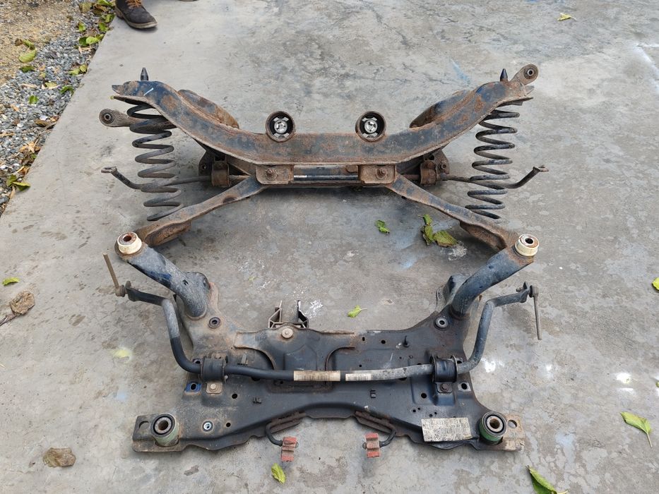 Punte fata spate Ford Kuga 2012 500lei