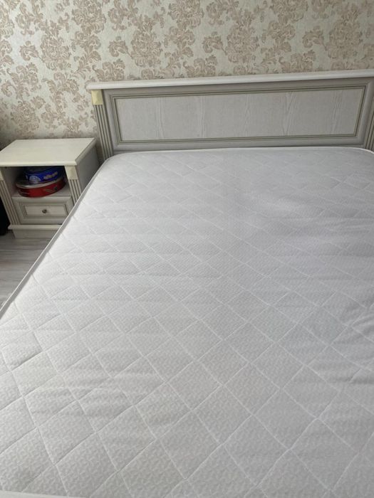 Двухместная кровать