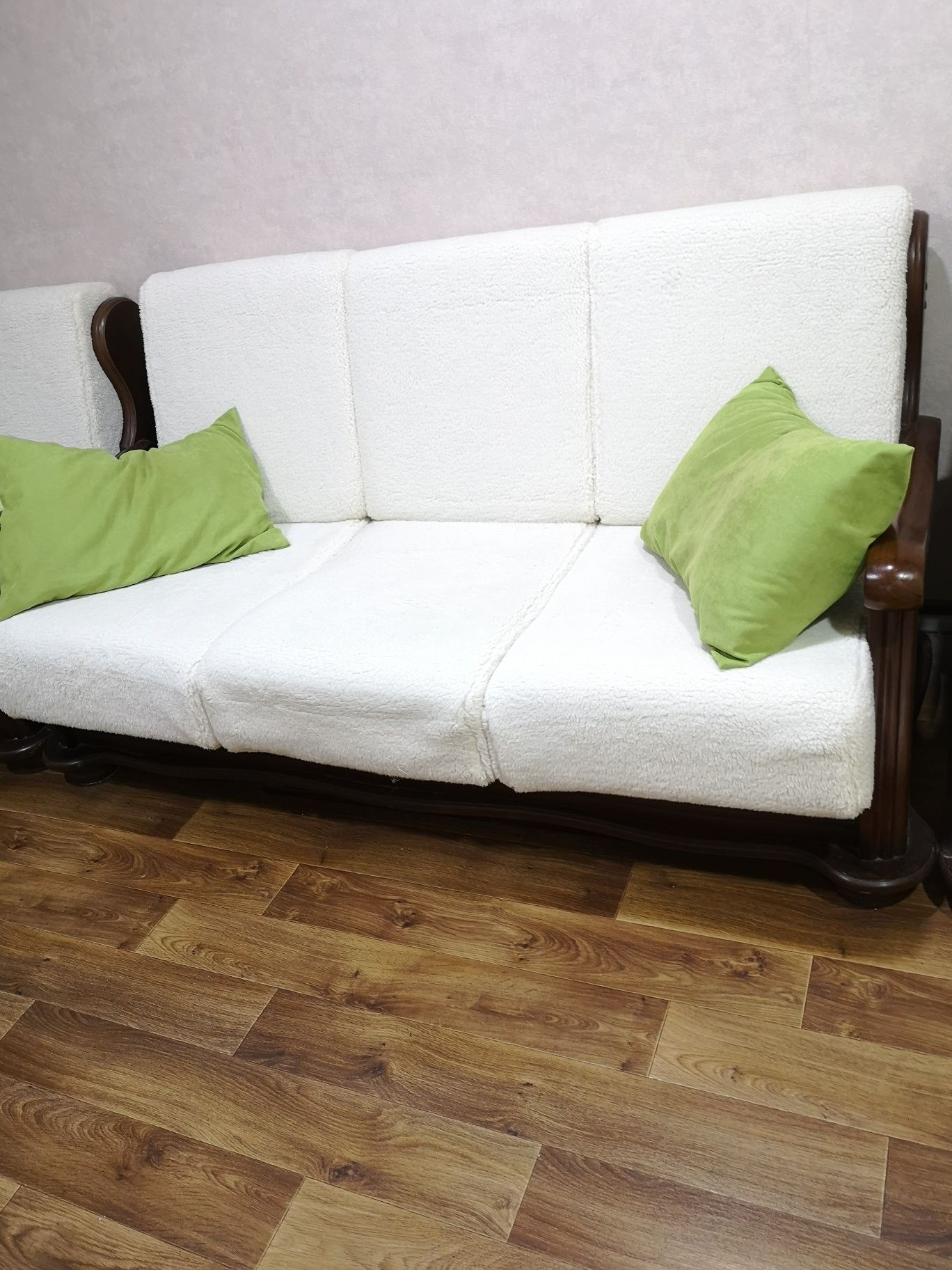 Продам мягкую мебель.