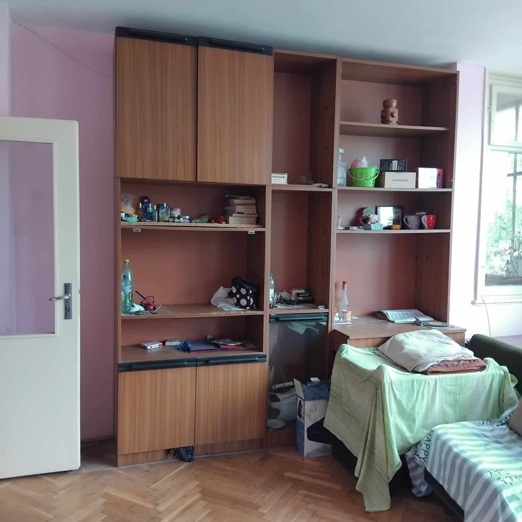 Продавам тристаен апартамент в Ямбол