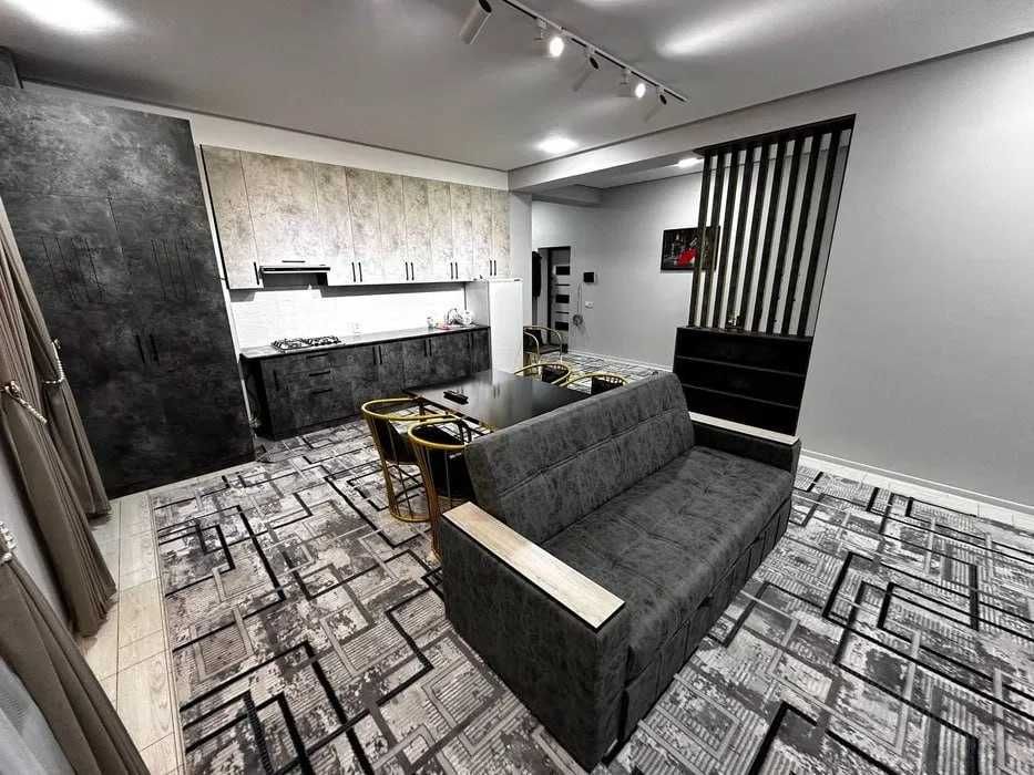 Сдаётся КЛАССНАЯ квартира ор-р Спорт товар 2-ком/2/4 Чиланзар-7кв!136