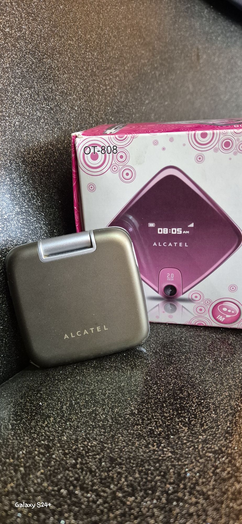 Телефон Alcatel OT-808