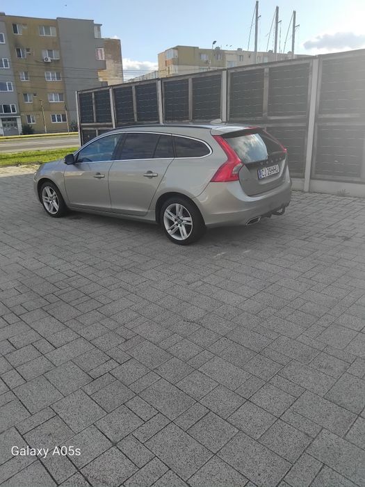 Vând Volvo V60 an2015 motor 2,0