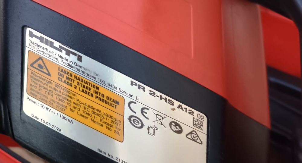 Laser hilti pr 2 hs model nou. La cutie cu baterie,încărcător,receptor