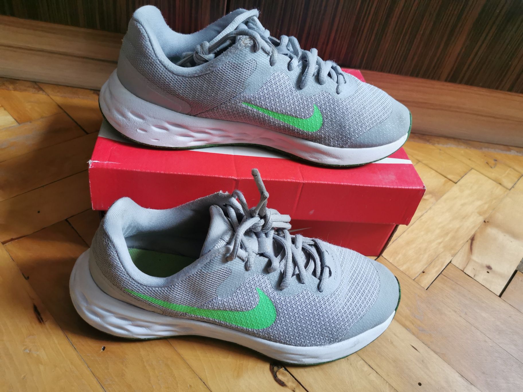 Спортни обувки Nike