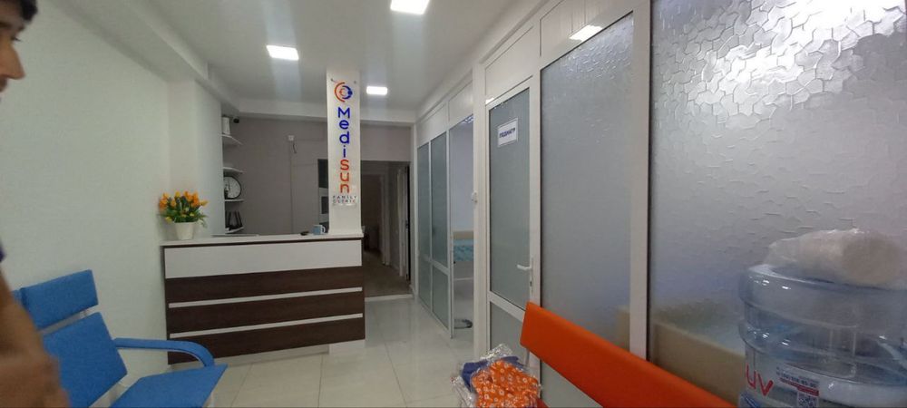Таййор клиника ижарачилари билан сотилади ойига 1200$кеп туради