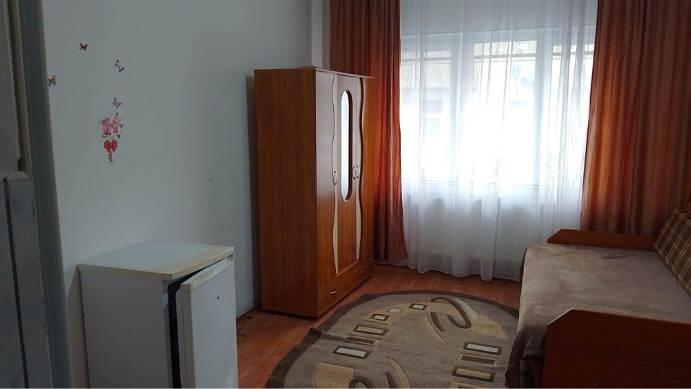 Garsoniera de inchiriat