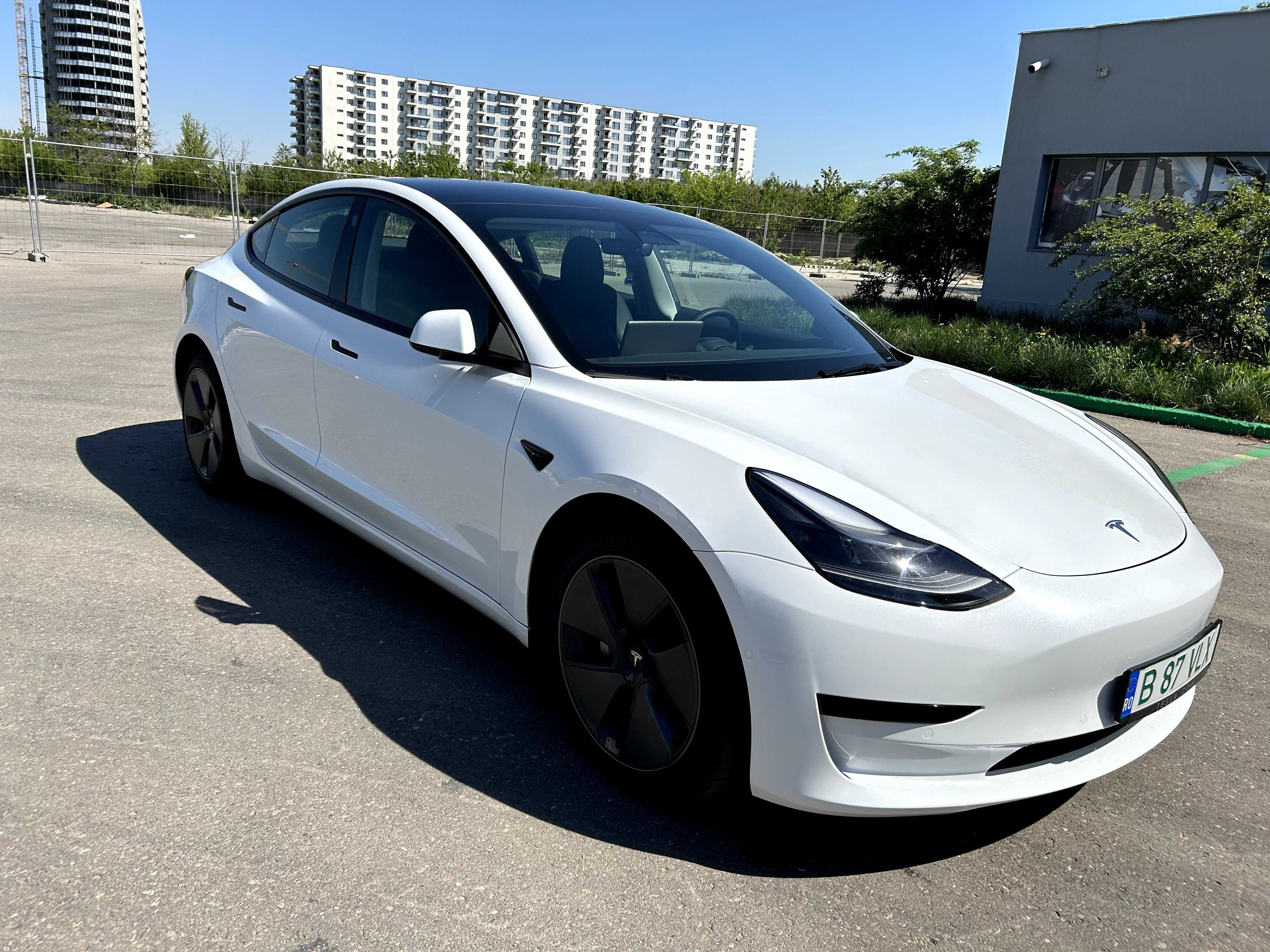 Tesla model 3 SR+ ,an 2021 , persoana juridică