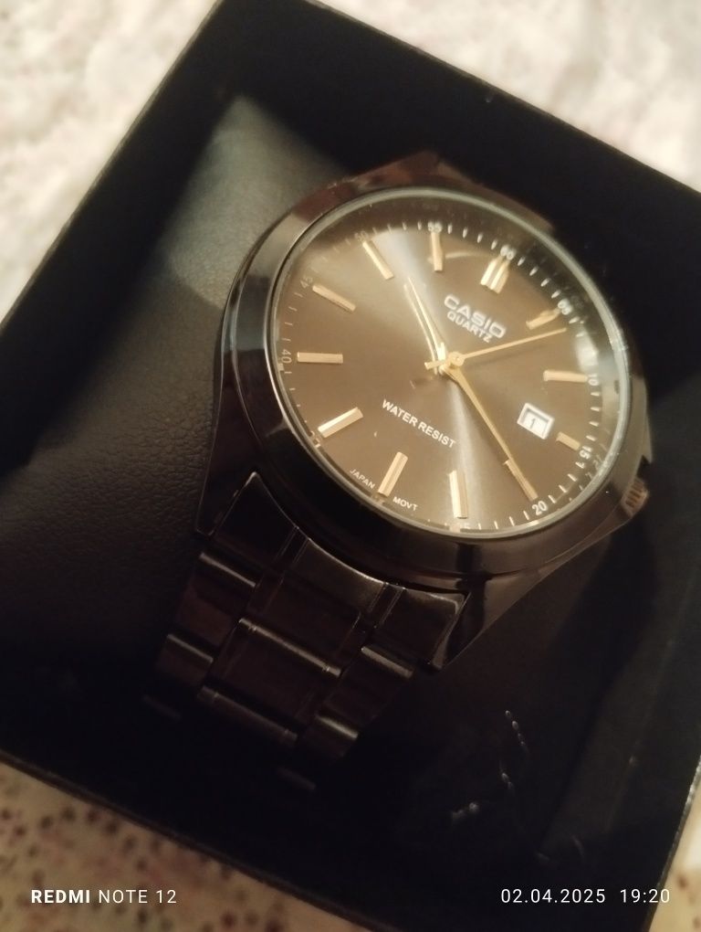 Часы Casio продаю