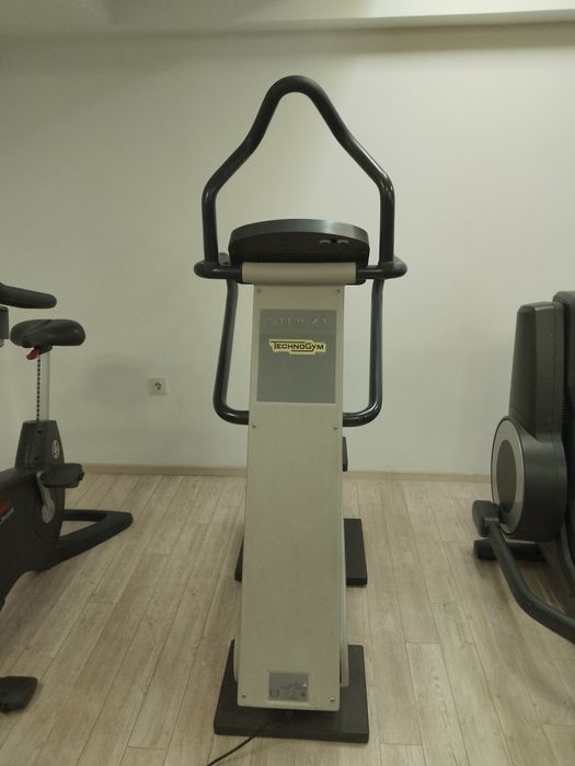 Степер Tehnogym - XT